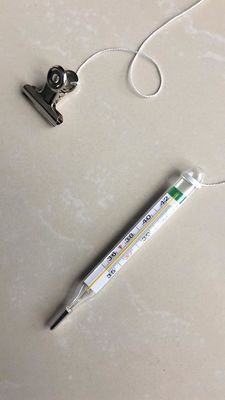 FN-W 맞춤형 임상 수은 없는 디지털 온도 측정기 노란색 / 파란색